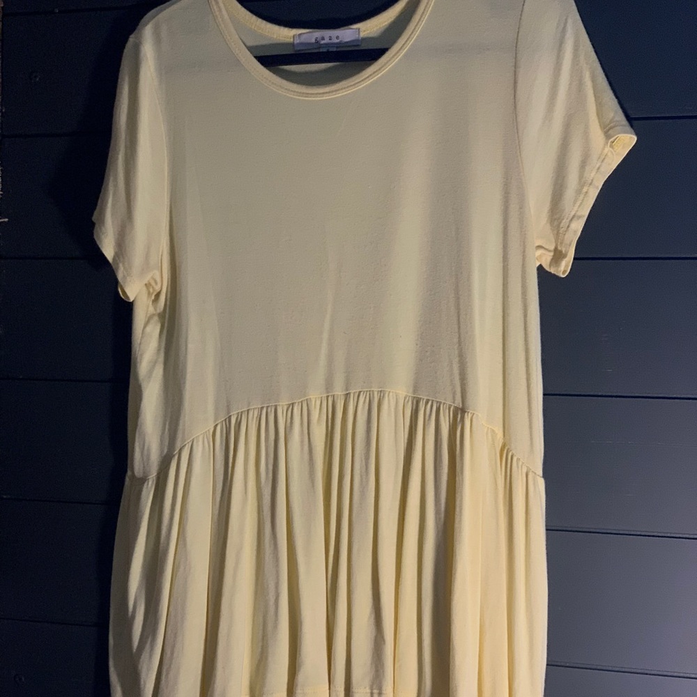 Gaze Yellow Top